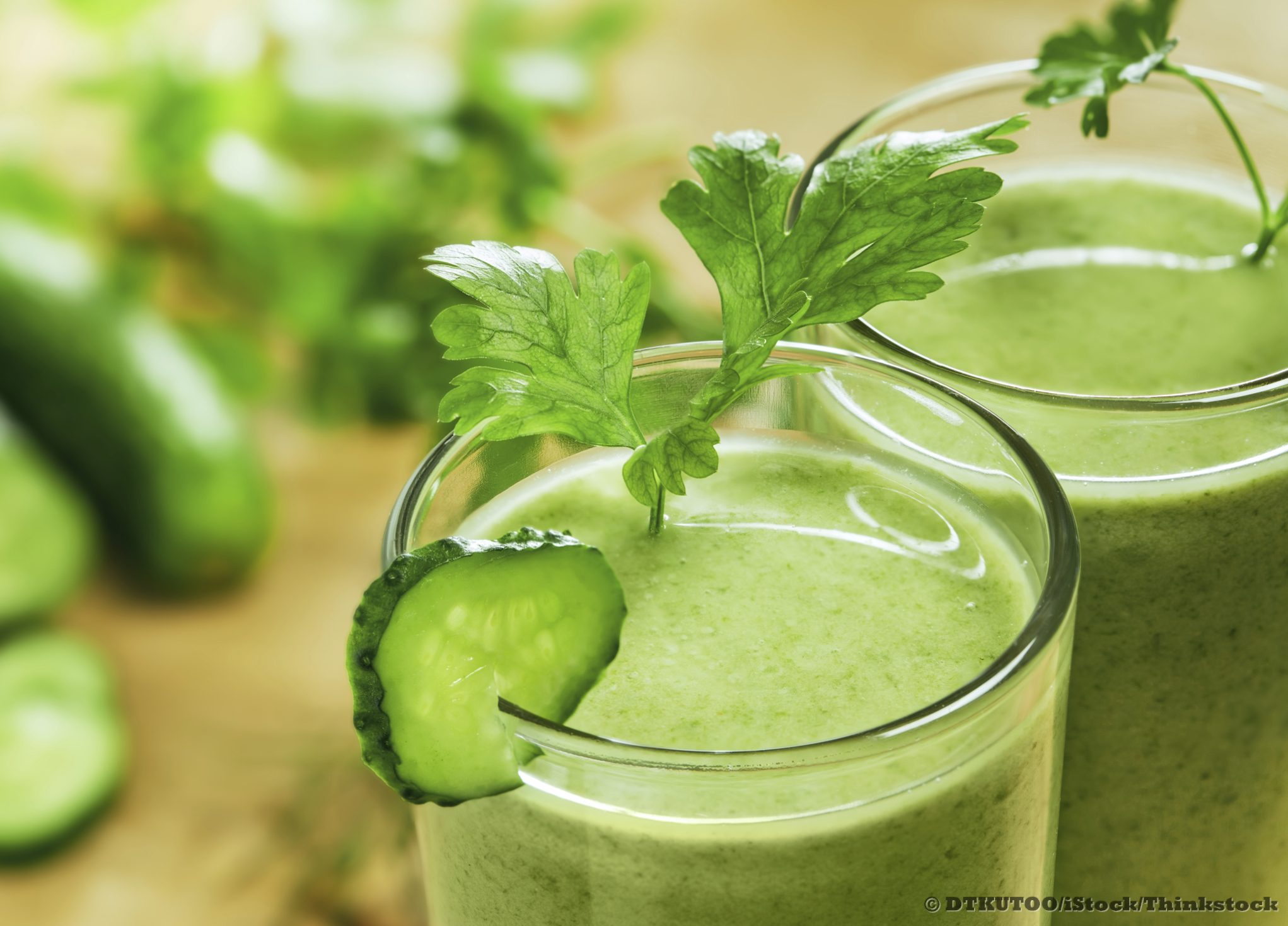 Do green smoothies really “devastate your health”?