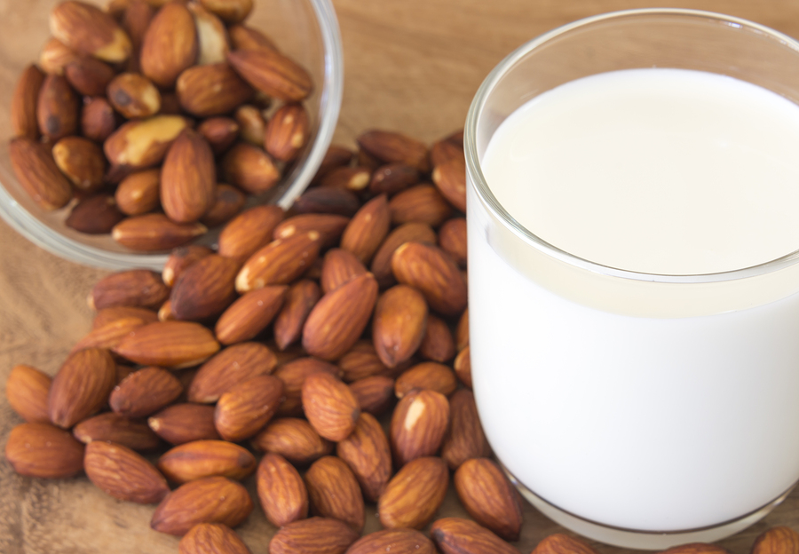 How to make Almond milk in a jiffy from scratch!