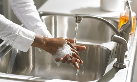 Chemical used in antibacterial soaps found to impair muscle function