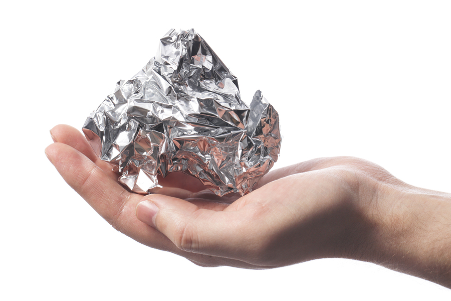 Doctors Warn: If You Use Aluminum Foil, Stop Now