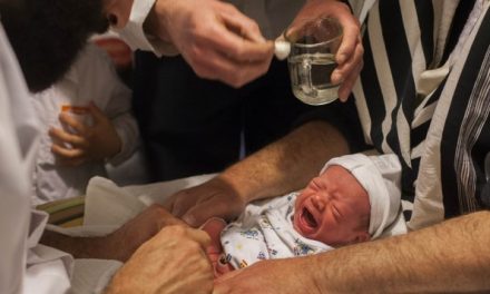 Baby who lost consciousness after circumcision dies