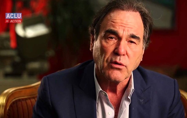 Oliver Stone warns that data-collecting Pokemon Go is leading us to a robotic, ‘totalitarianism’