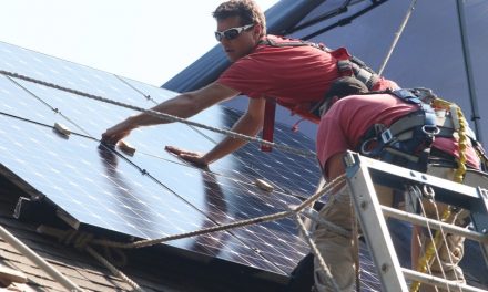 There will be more new jobs in solar than oil by the end of 2016