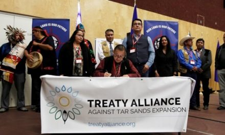 Native American Tribes in US and Canada Sign Historic Treaty Opposing Oil Pipelines