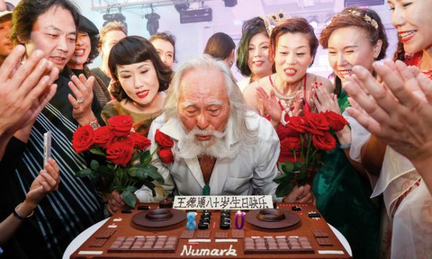 80-Year-Old Model Reshapes Views on Aging