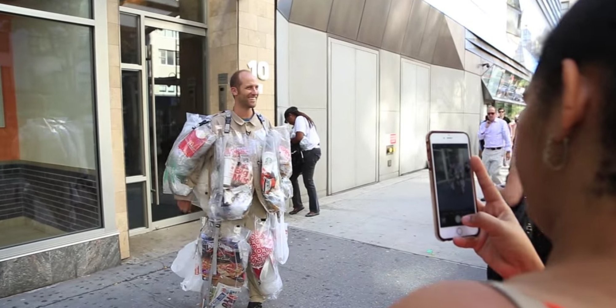Man Becomes Walking Garbage Dump for 30 Days After Sticking Every Piece of Trash he Generates to his Body