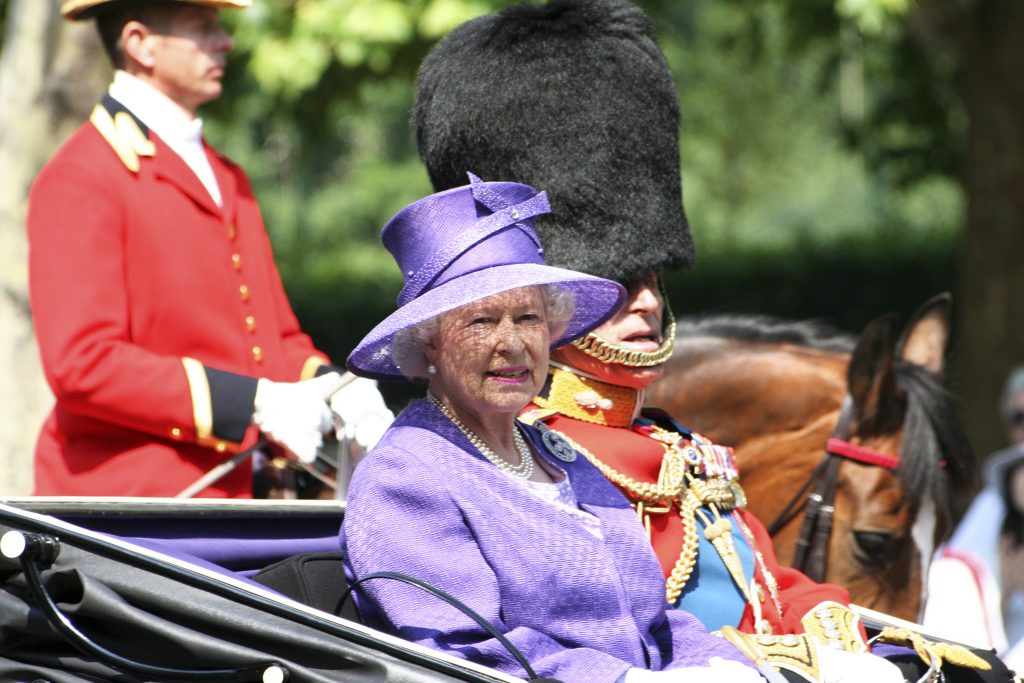 The Queen Offers to Restore British Rule Over The United States