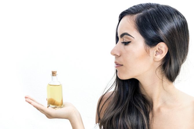 The amazing oil that prevents hair loss and re-grows eyebrow hair