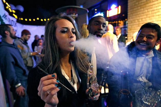 Denver Becomes First US City to Allow Pot in Bars and Restaurants