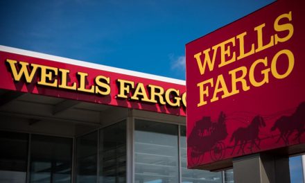 Wells Fargo Credit Card Applications Plunge by 55%