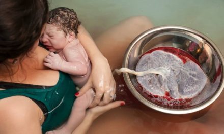 Experts FINALLY Agree with Midwives, Wait to Cut Umbilical Cord