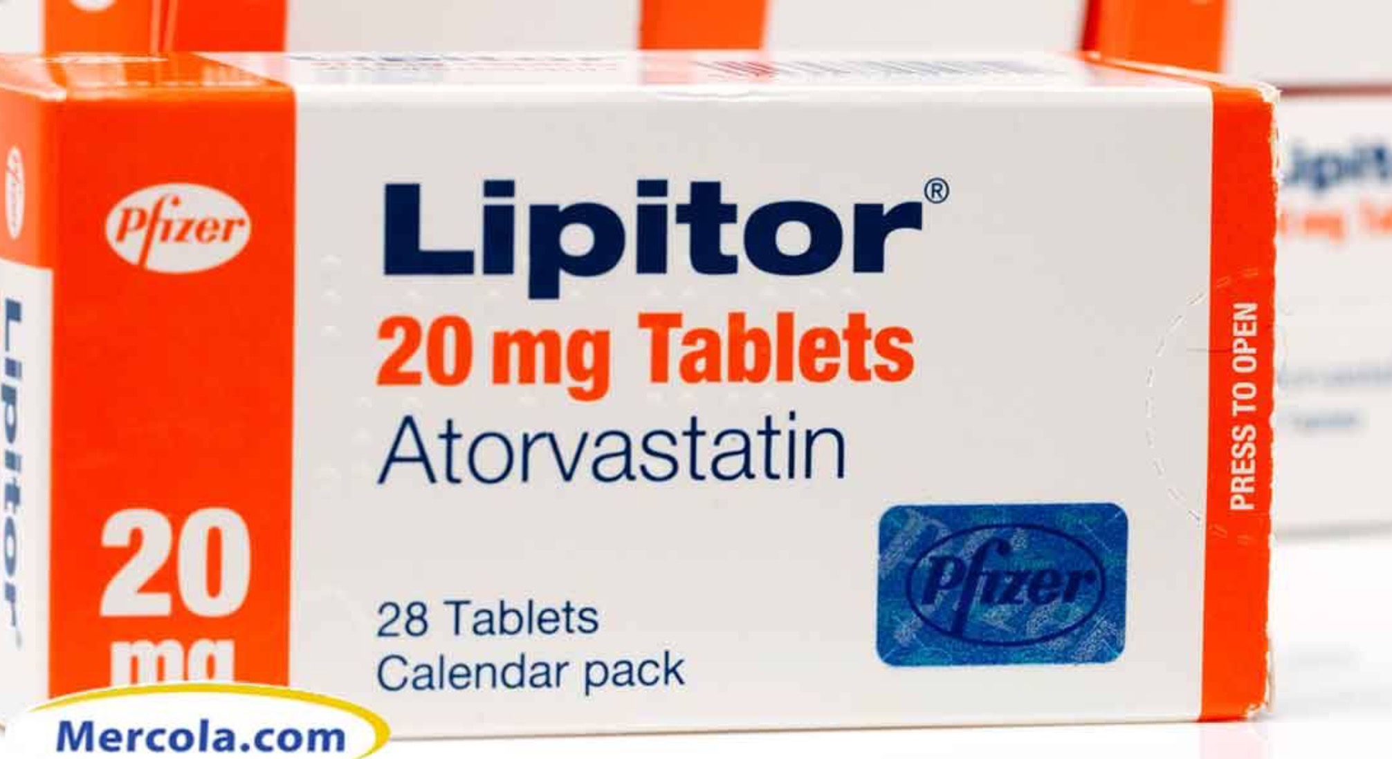 what medications should not be taken with simvastatin