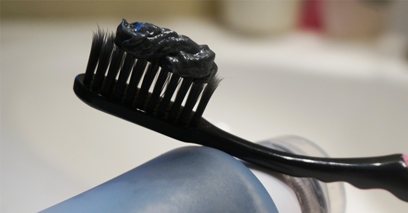 Activated Charcoal Toothpaste and Other Natural Toothpaste Alternatives