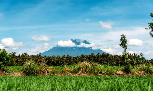 High Alert: Travel warning issued for Bali as volcano threatens to erupt, thousands evacuated