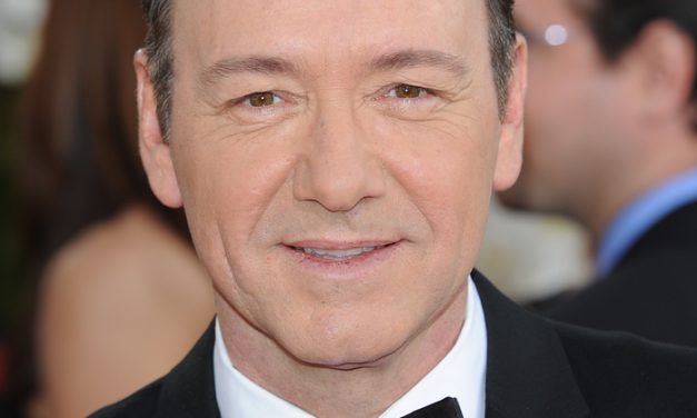 Kevin Spacey, apologizes, comes out as gay after actor accuses him of sexual misconduct,