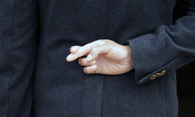 Hired “experts” infiltrating the media to confuse us about food. Don’t let them fool you.
