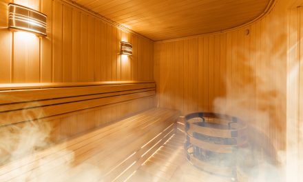 Hot baths, saunas can relieve pain, may help heart
