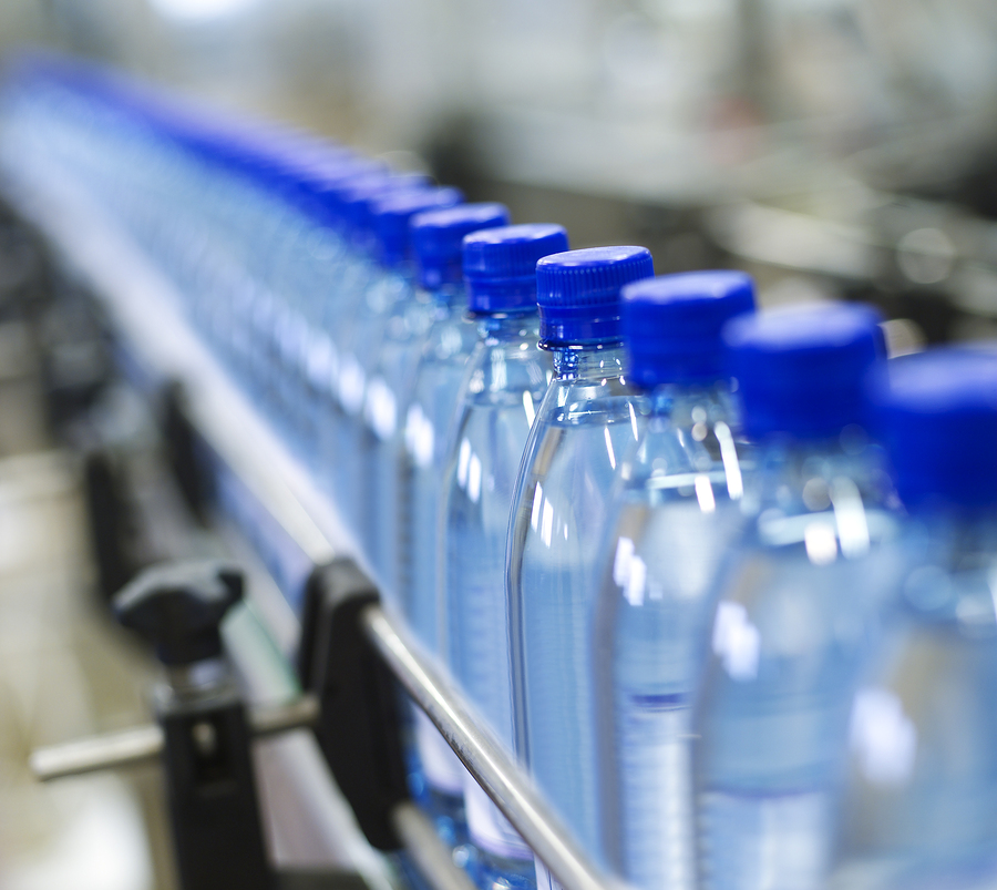 Yahoo: Top bottled water brands contaminated with plastic particles: report