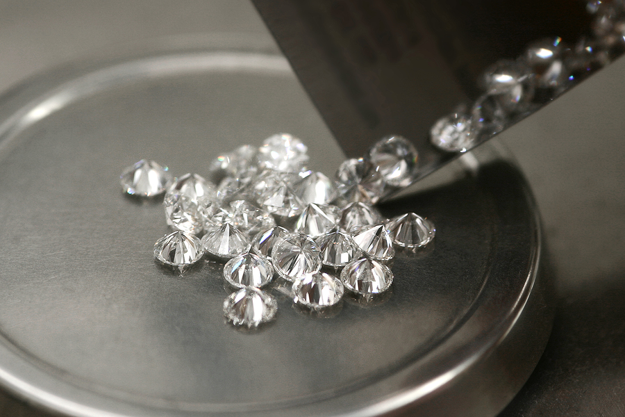 De Beers Group plans sales of laboratory-grown diamonds to U.S. consumers