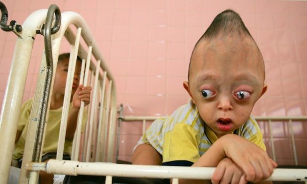 Vietnam demands Monsanto pays compensation for Agent Orange victims