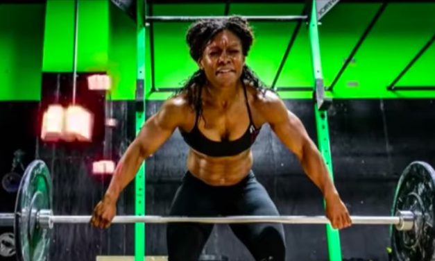 Woman is harassed for being muscular (but there’s a silver lining)