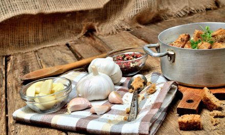Garlic soup broth to combat colds, flu, and other health problems