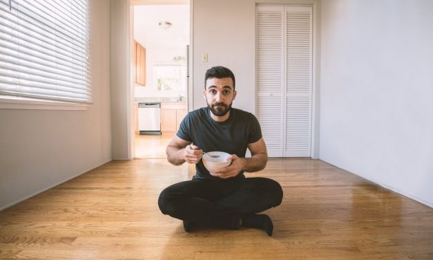 VIDEO: A Day in the Life of a Minimalist