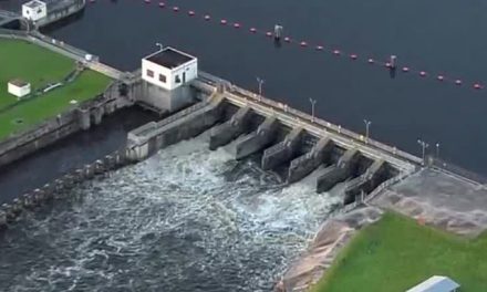 Army Corps discharges millions of gallons of toxic water from Lake Okeechobee onto Florida residents (Thanks, Big Sugar.)
