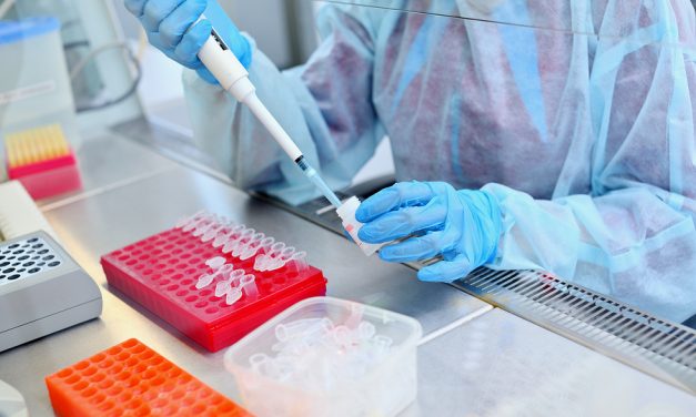 Ron Paul: Current administration should let cancer patients choose what treatment they do.