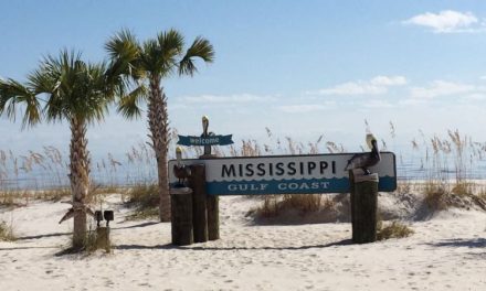Officials close all Mississippi beaches due to blue-green harmful algal bloom