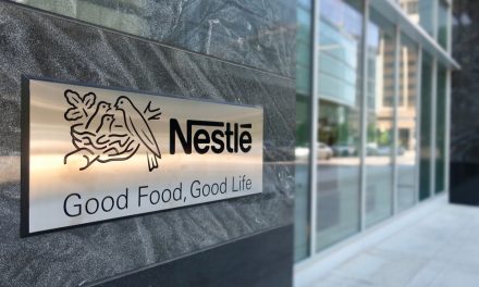 Bloomberg: Nestlé must face lawsuit in connection with GMO labeling