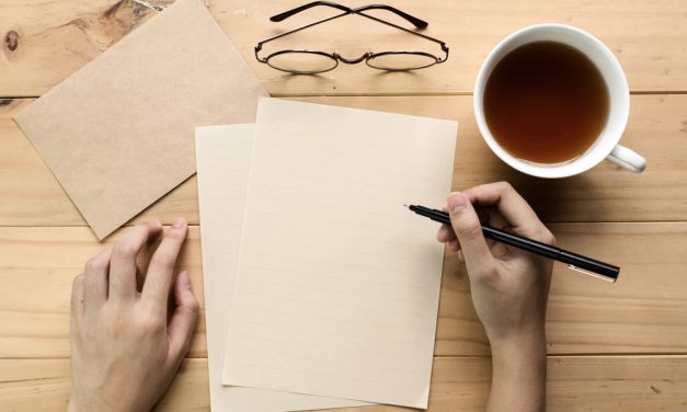 A CEO Who Writes 9,200 Employee Birthday Cards a Year Explains the Value of Gratitude