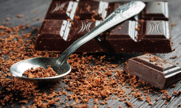 Dark Chocolate May Lower Diabetes Risk, While Milk Chocolate Adds Pounds